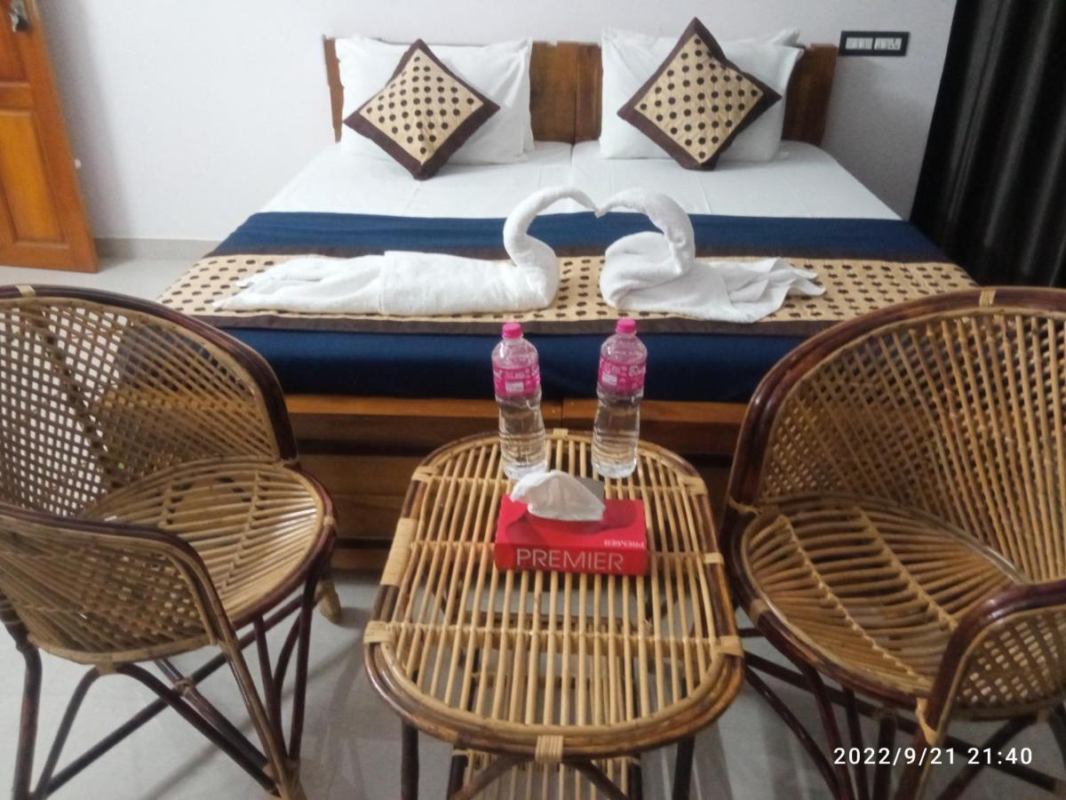 瓦尔卡拉Devi Kripa Residency公寓 外观 照片