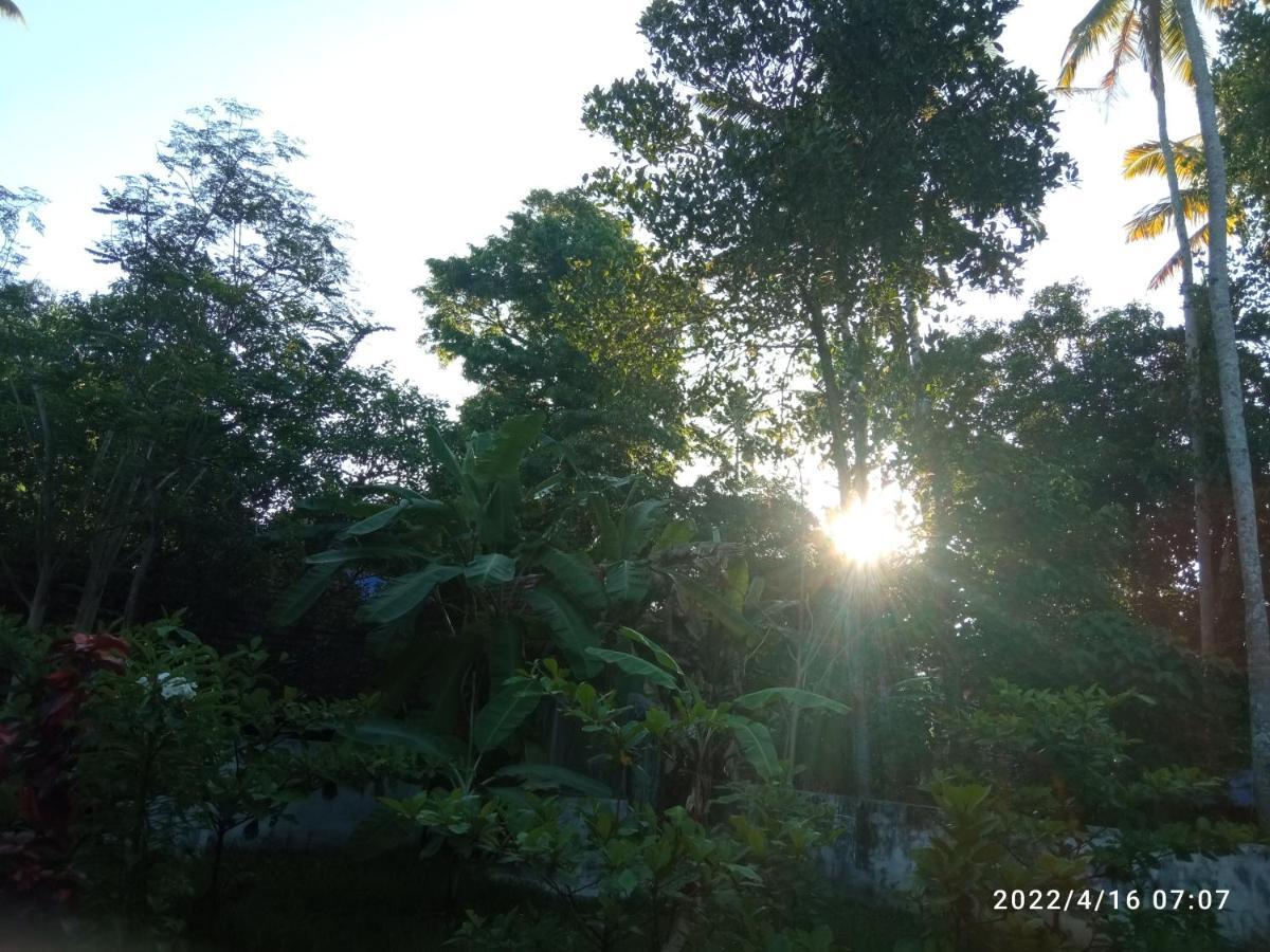 瓦尔卡拉Devi Kripa Residency公寓 外观 照片