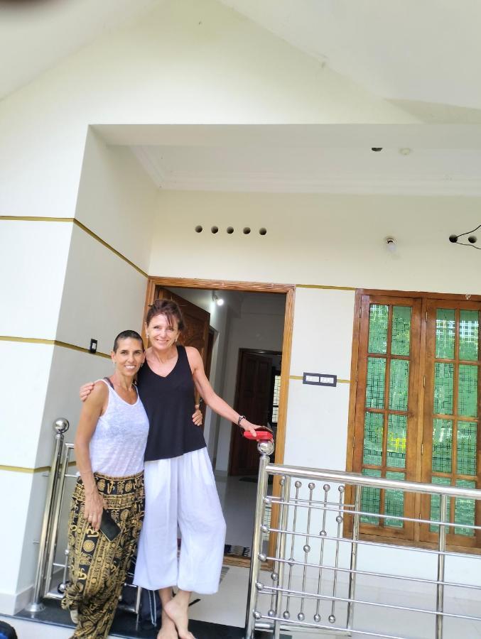 瓦尔卡拉Devi Kripa Residency公寓 外观 照片