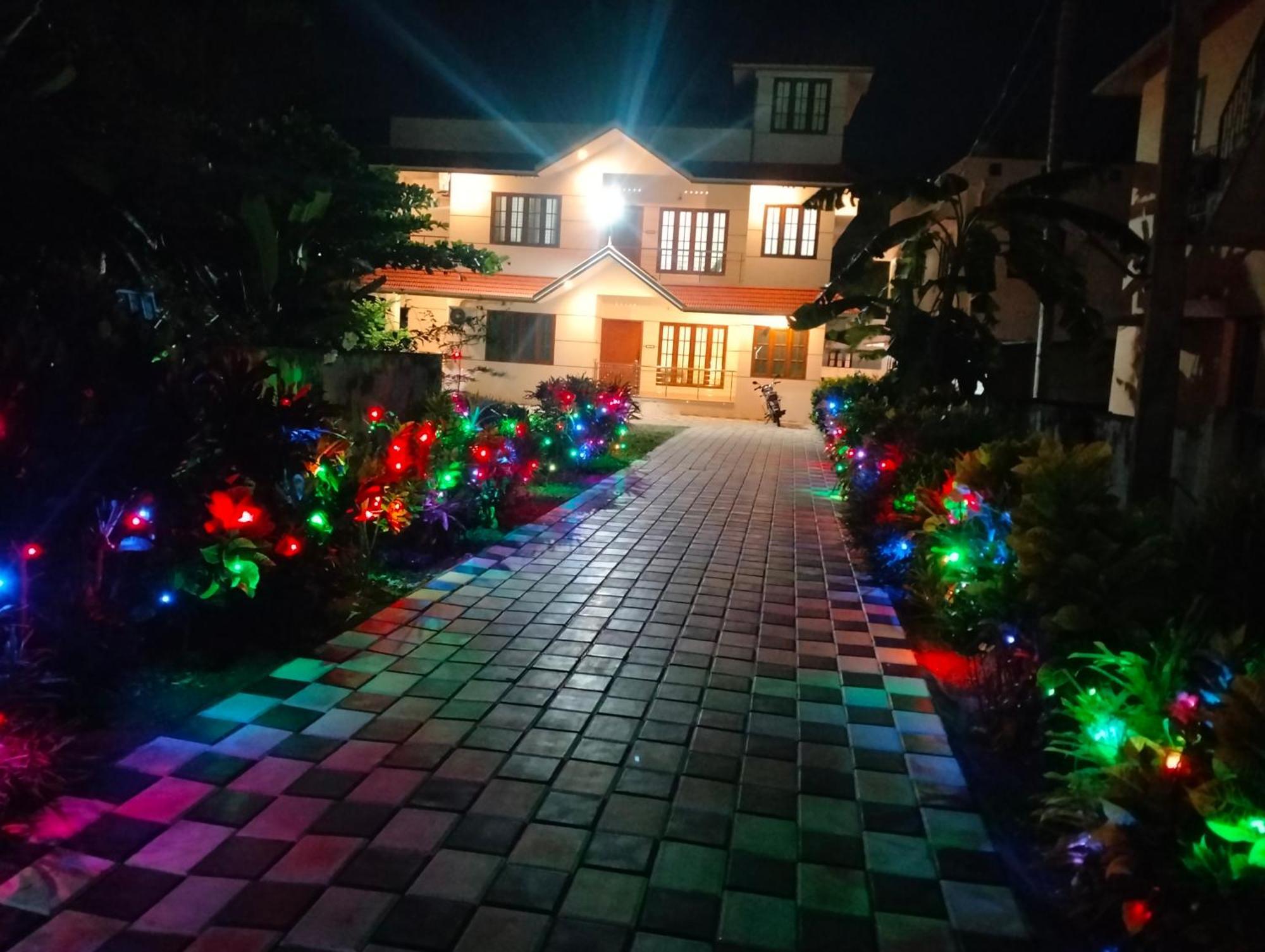 瓦尔卡拉Devi Kripa Residency公寓 外观 照片